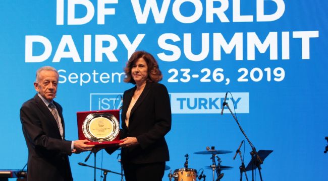 Yaşar Holding Başkanı Selçuk Yaşar'a "Onur Ödülü"