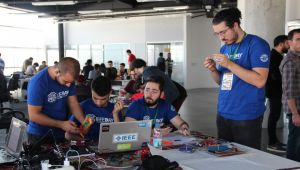 IZTECH RoboLeague'de Projeler Yarıştı