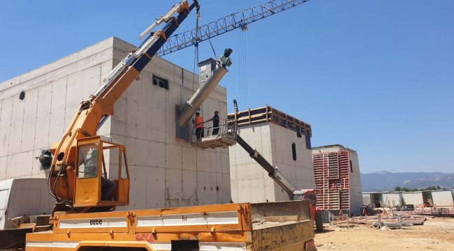 İzmir'de Katı Atıklar Elektriğe Dönüşecek