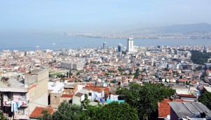 İzmir'de Acilen Kentsel Dönüşüm Yapılmalı