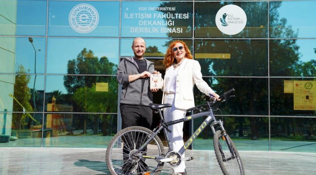 "Bas Pedala Avrupa: Bisikletli Yaşam Hikâyeleri" Raflarda…