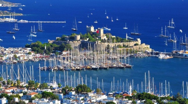 Bodrum'un Nüfusunu İkiye Katlandı