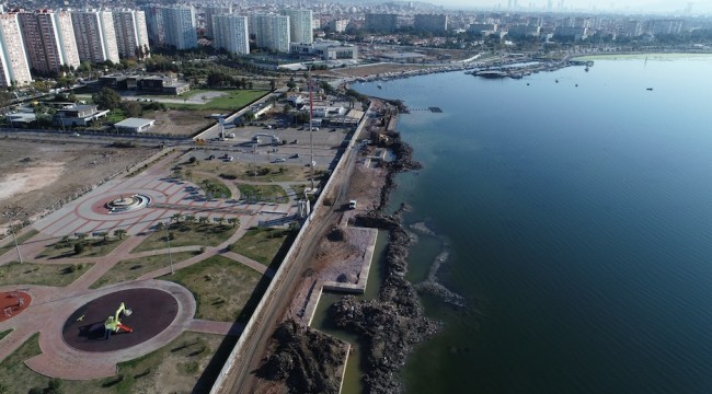 Karşıyaka'da Kıyı Şeridi Yükseltiliyor