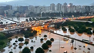 İzmir'in Yüzde 89'unda Yağmursuyu Ayrıştırma Hattı Yok