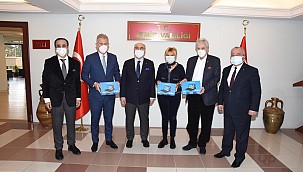 İzmir İş Dünyasından Öğrencilere Tablet Desteği