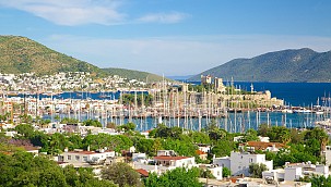 Ege'de Bodrum Fethiye yükseliyor, Çeşme düşüyor