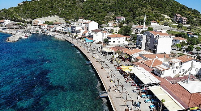 Karaburun'da 100 bin nüfusla tam kapanma