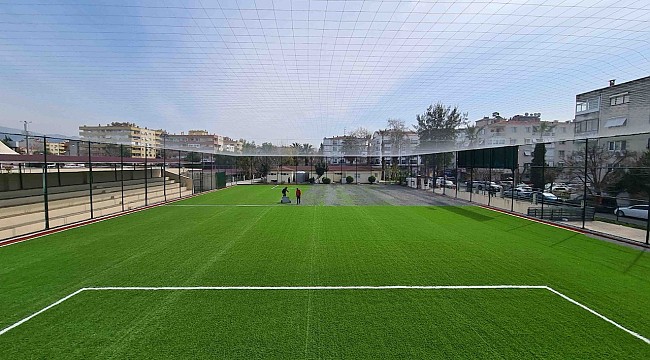 Karşıyaka'nın spor tesisleri yenileniyor